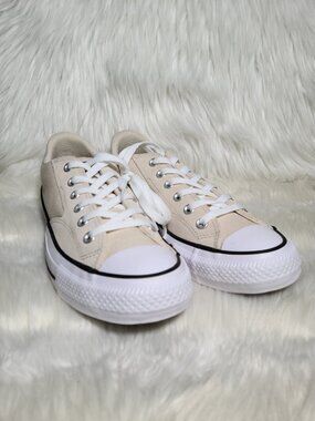Converse Chuck Taylor All Star Cream Men 9 NWOB